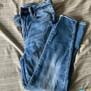 American Eagle crop jegging. Super high rise Next Level Stretch. Size 8s.